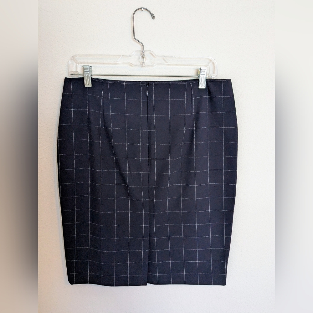 Ann Taylor Plaid Pencil Skirt - Picture 2 of 3